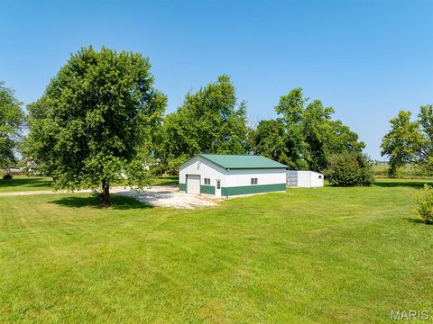 Photo of 19456 Pike 308, Bowling Green, MO 63334 (MLS # 25057253)