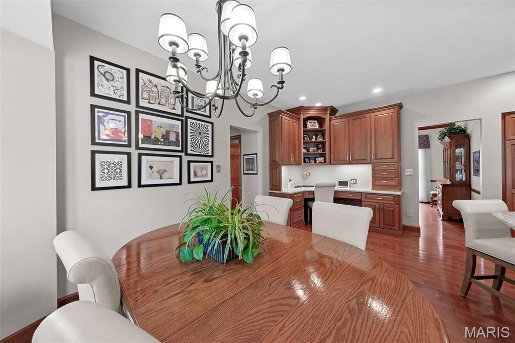 St Louis, Missouri 63128, United States, 4 Bedrooms Bedrooms, ,4 BathroomsBathrooms,Residential,Pending,134685