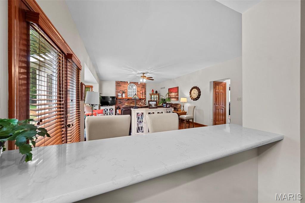 St Louis, Missouri 63128, United States, 4 Bedrooms Bedrooms, ,4 BathroomsBathrooms,Residential,Pending,134685