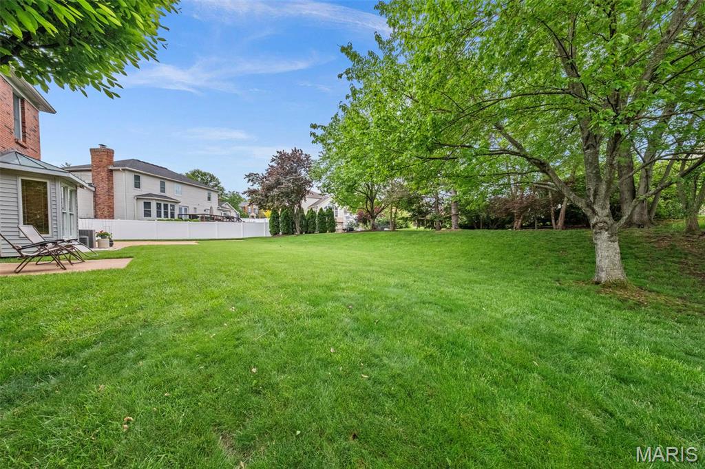 St Louis, Missouri 63128, United States, 4 Bedrooms Bedrooms, ,4 BathroomsBathrooms,Residential,Pending,134685