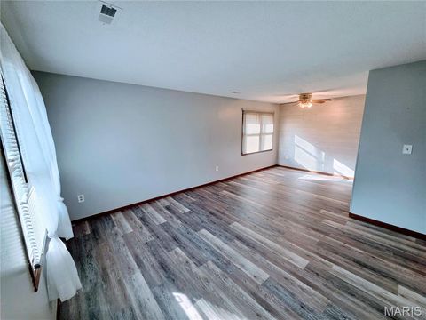 Photo of 6 Fig Street #7, Sullivan, MO 63080 (MLS # 25079913)