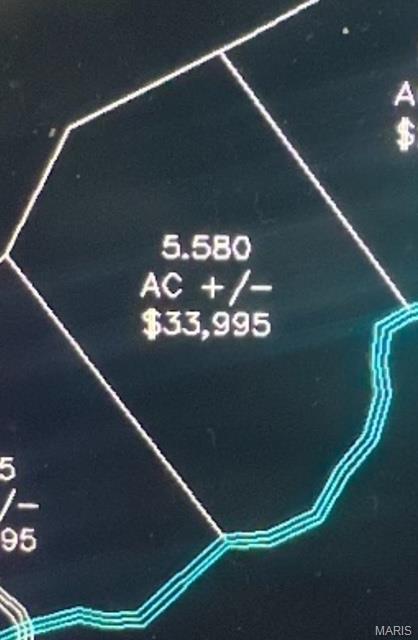 Cherokee Pass - Land