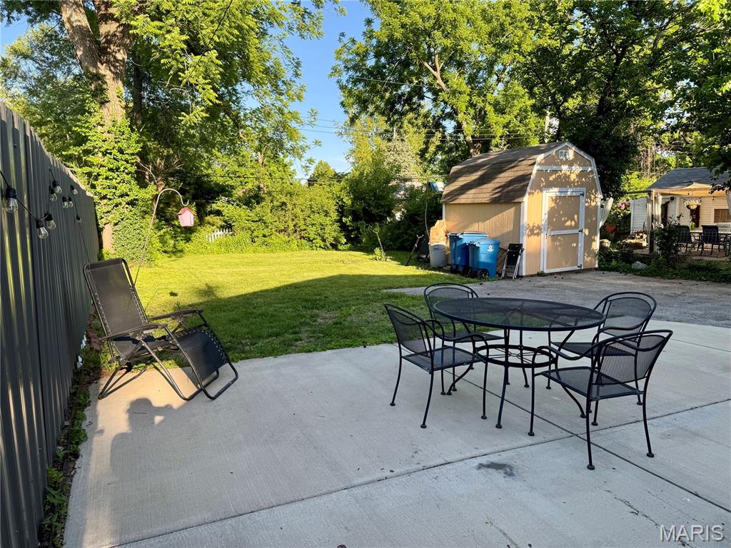Laughlins Add To Sycamore Hills - Residential