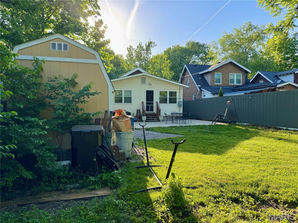 Laughlins Add To Sycamore Hills - Residential