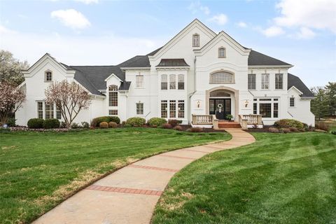 Photo of 12045 Gailcrest Lane, St Louis, MO 63131 (MLS # 25004751)