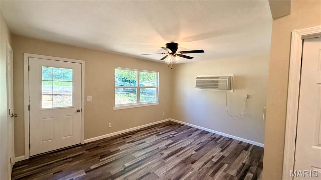 Photo of 706 High Street, Marble Hill, MO 63764 (MLS # 26028832)