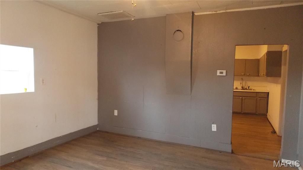 Photo of 713 Victor, Poplar Bluff, MO 63901 (MLS # 26014017)