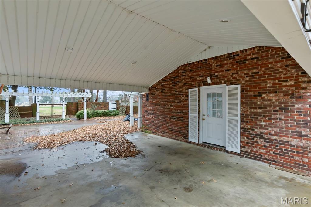 WHITE OAKS - Residential