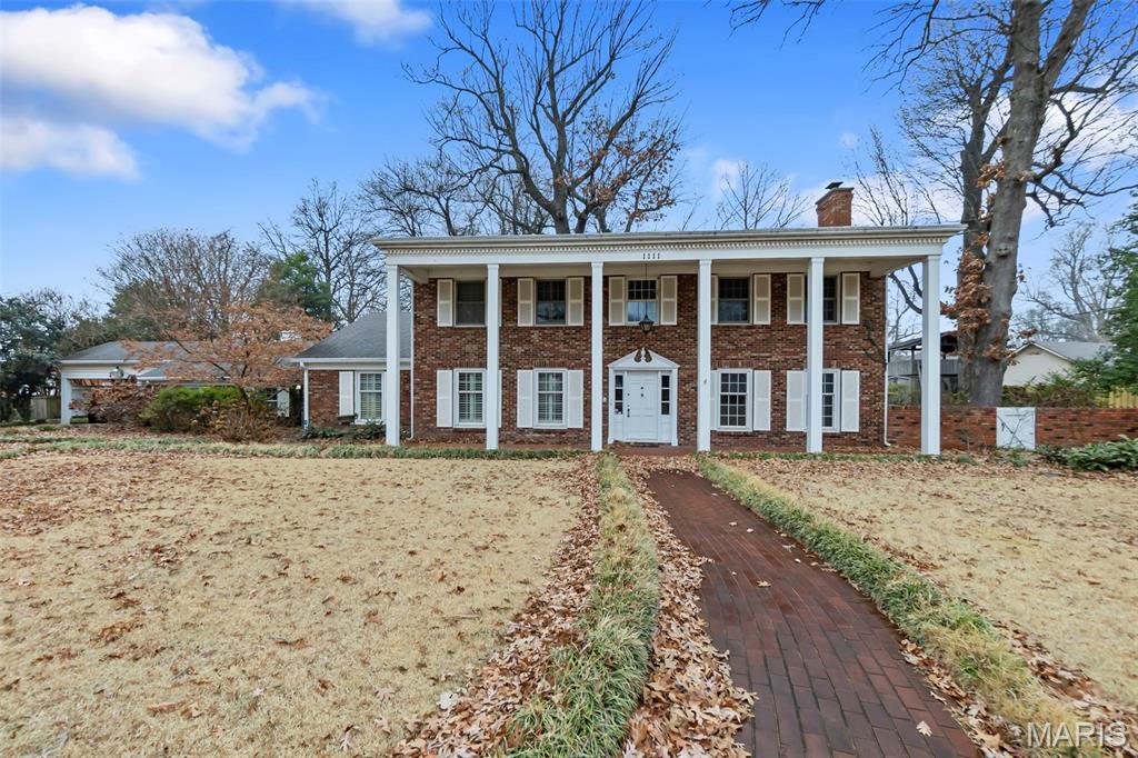 WHITE OAKS - Residential