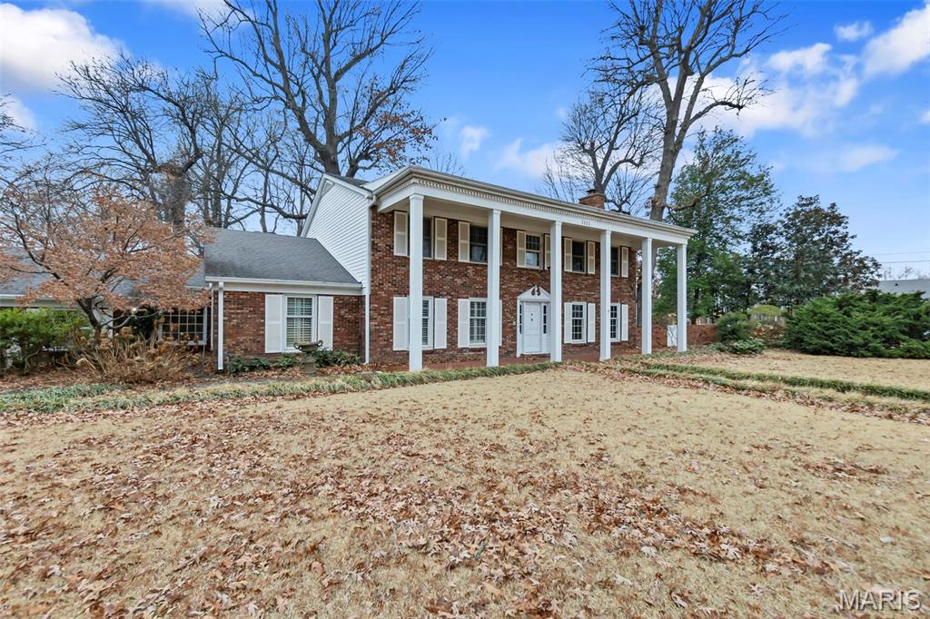 WHITE OAKS - Residential