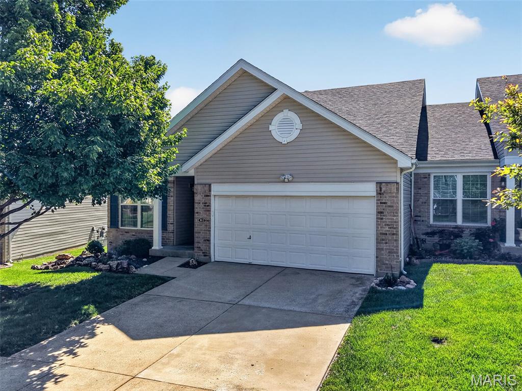 812 Whispering Village Circle