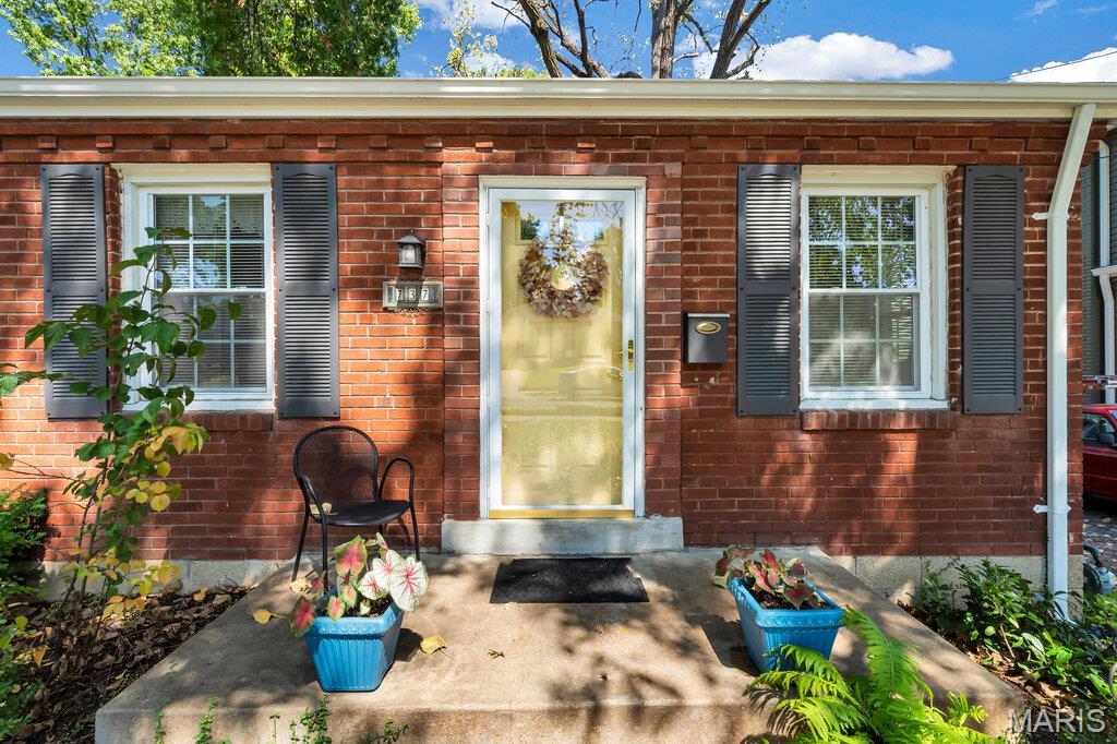 St Louis, Missouri 63119, United States, 2 Bedrooms Bedrooms, ,1 BathroomBathrooms,Residential,Active,211812