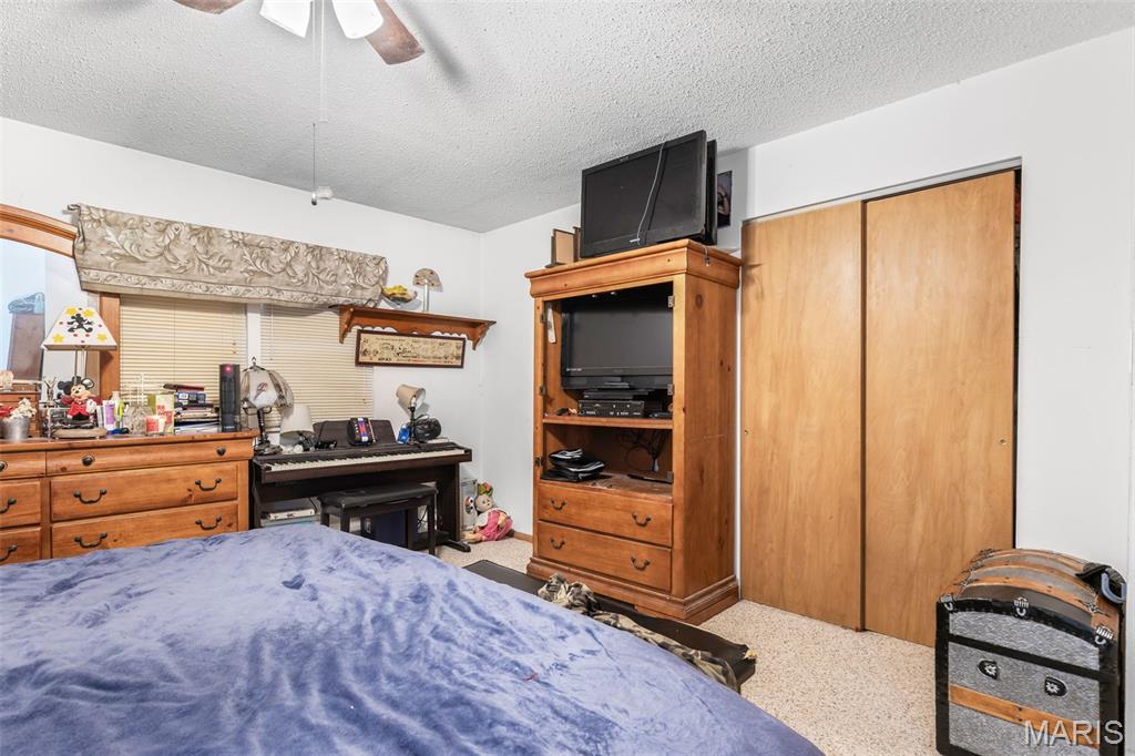 Warnes M W - Residential