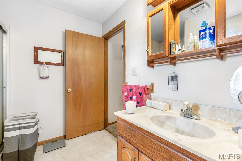 Warnes M W - Residential