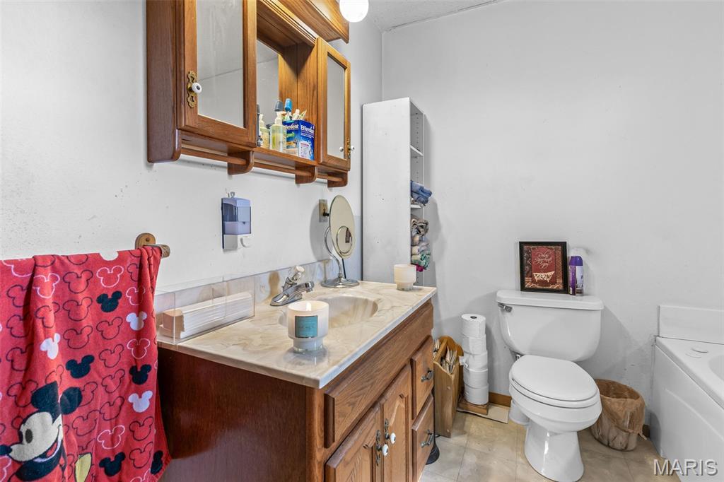 Warnes M W - Residential