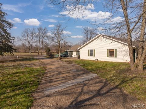 Tiny photo for 905 Mansion Road, Winfield, MO 63389 (MLS # 26014646)