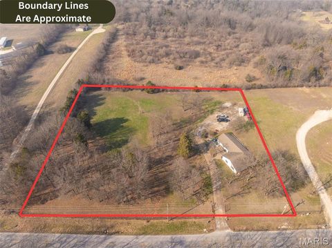Tiny photo for 905 Mansion Road, Winfield, MO 63389 (MLS # 26014646)
