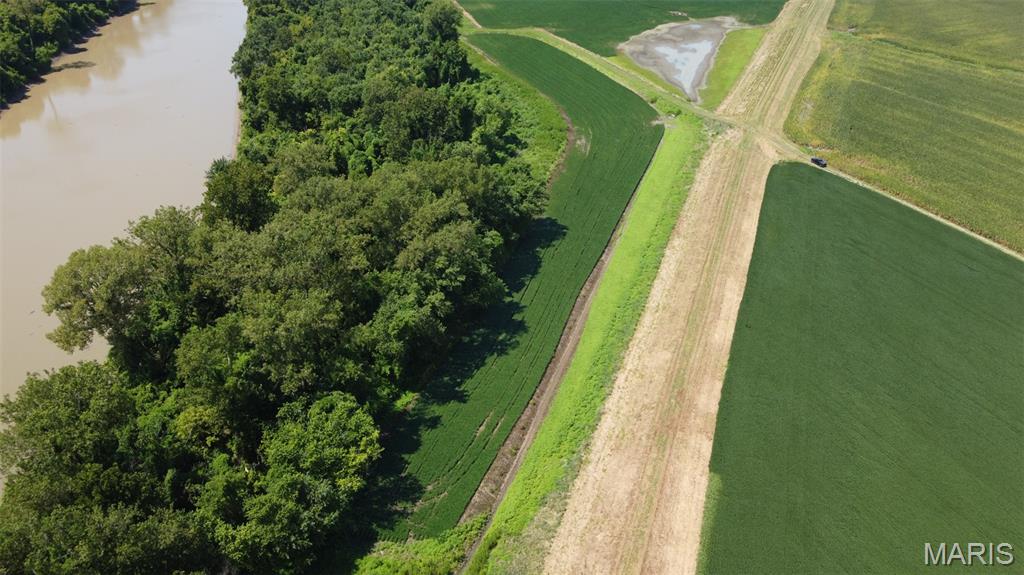 115 +/- Acres West Alton