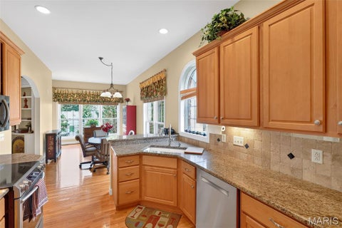 Tiny photo for 2424 Clayton Pointe Court, Chesterfield, MO 63017 (MLS # 26050490)