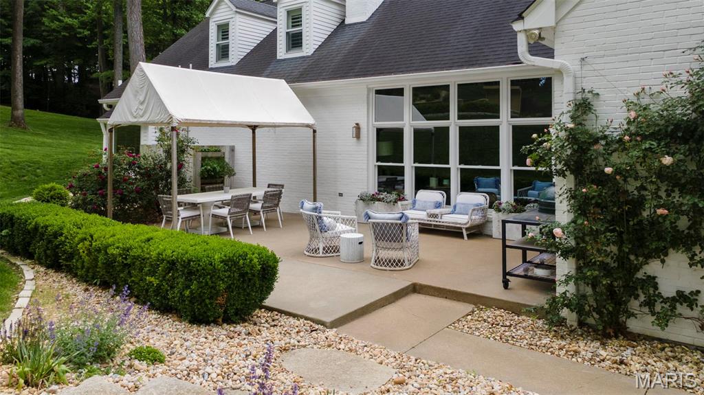 White Oaks - Residential