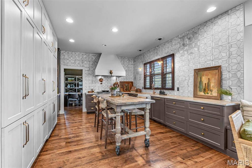 White Oaks - Residential