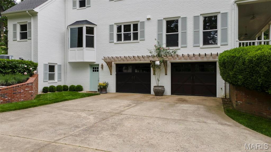 White Oaks - Residential