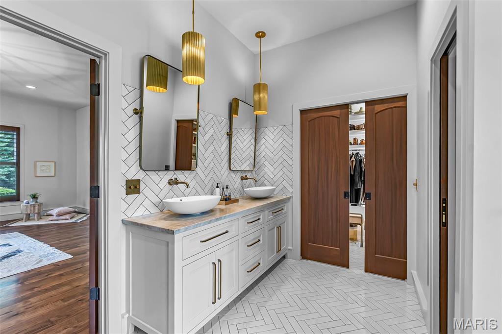 White Oaks - Residential