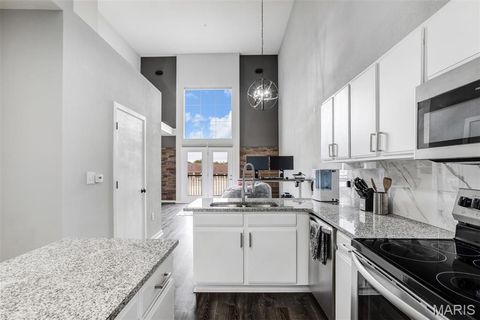 Tiny photo for 200 S Kirkwood Road #317, Kirkwood, MO 63122 (MLS # 25067601)