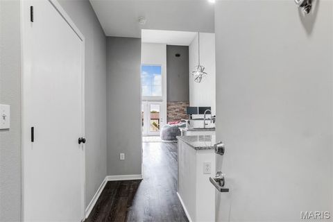 Tiny photo for 200 S Kirkwood Road #317, Kirkwood, MO 63122 (MLS # 25067601)