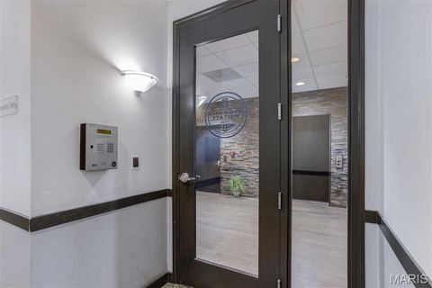 Tiny photo for 200 S Kirkwood Road #317, Kirkwood, MO 63122 (MLS # 25067601)