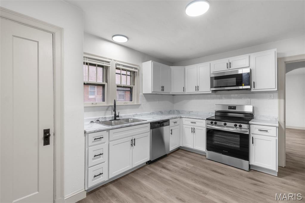 Laughlins Add To Sycamore Hills Re - Residential