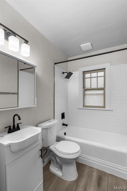 Laughlins Add To Sycamore Hills Re - Residential