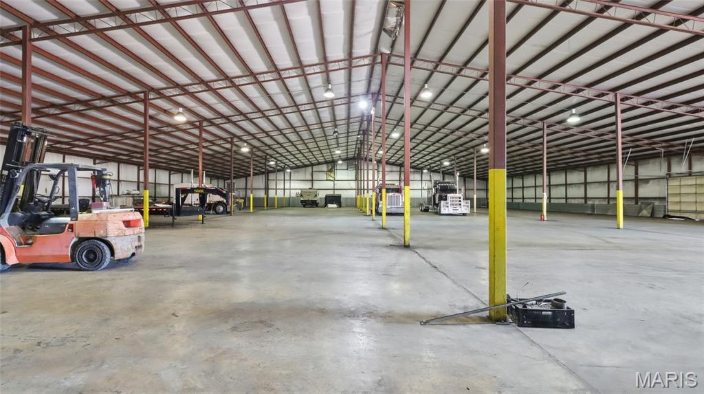 n/a - Commercial Sale