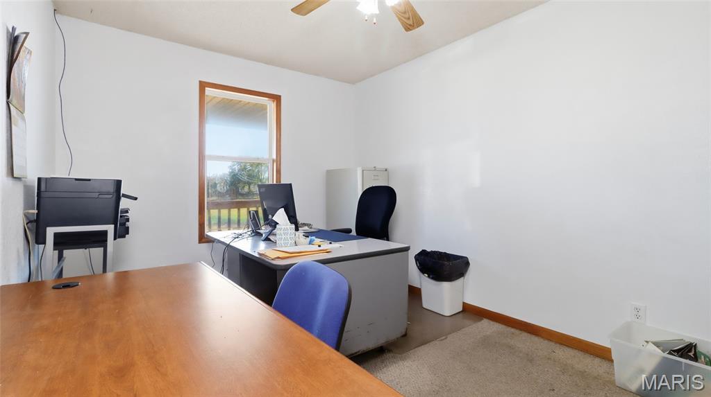 n/a - Commercial Sale