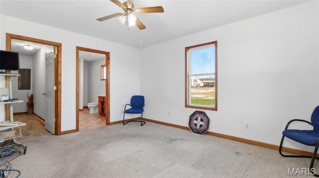 n/a - Commercial Sale