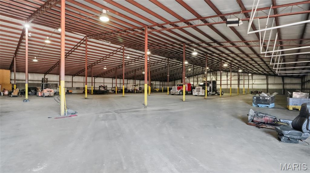 n/a - Commercial Sale