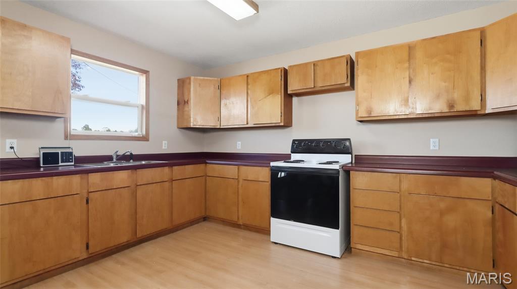 n/a - Commercial Sale