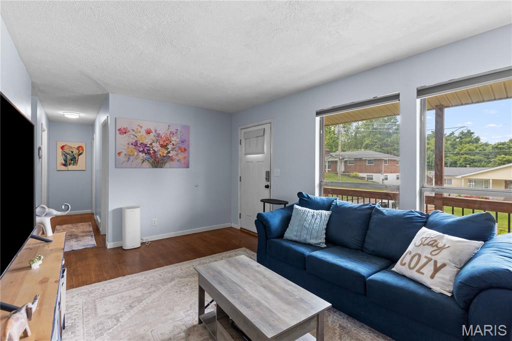 1998 Ridgeway Drive