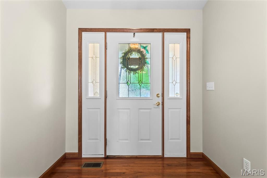 Photo of 2915 Mac Arthur Drive #31, St Charles, MO 63301 (MLS # 26021797)