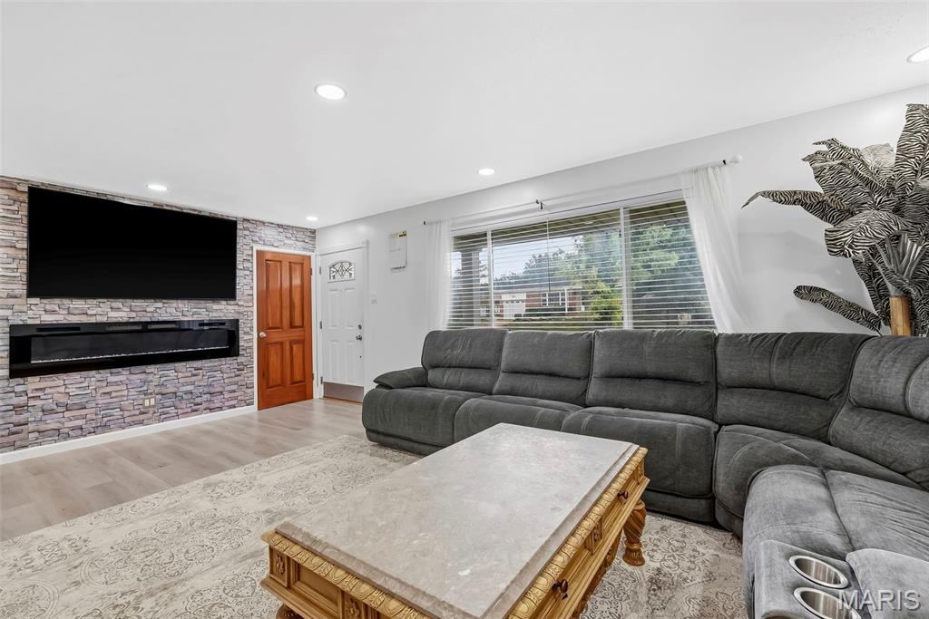 3927 Trotwood Place
