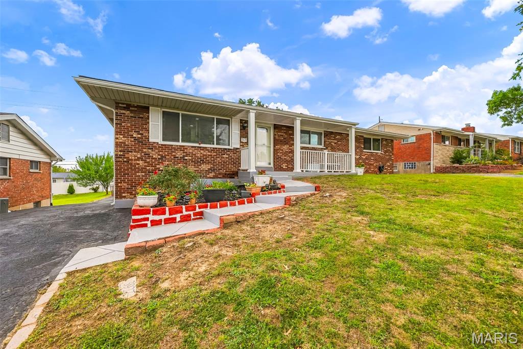 3927 Trotwood Place