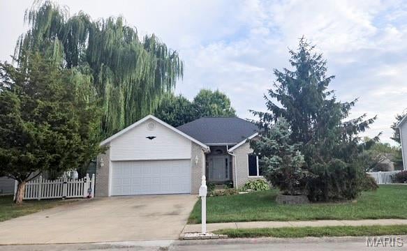 Photo 1 of 42 — 150 Falcon Drive, Highland, IL 62249