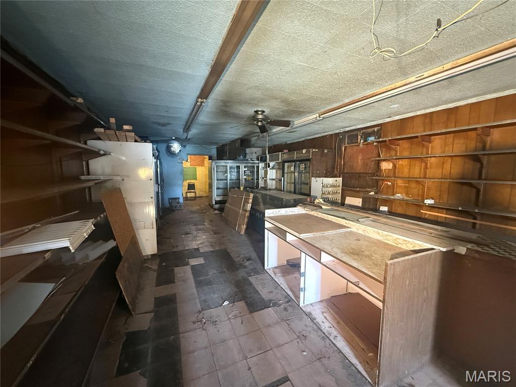 Hunters - Commercial Sale