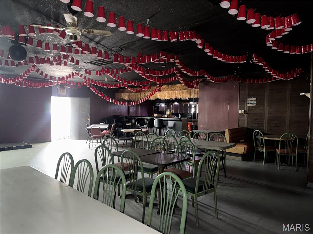 Hunters - Commercial Sale