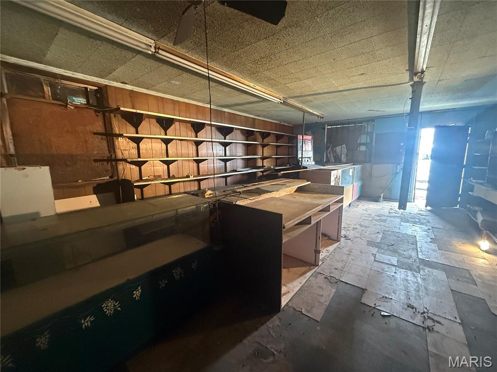 Hunters - Commercial Sale