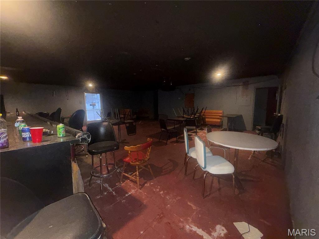 Hunters - Commercial Sale