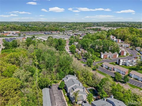 Tiny photo for 1307 Prospect Village Lane #F, Ballwin, MO 63021 (MLS # 26023981)