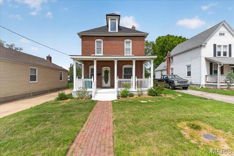 Photo of 7527 Woodland Avenue, St Louis, MO 63143 (MLS # 26022829)