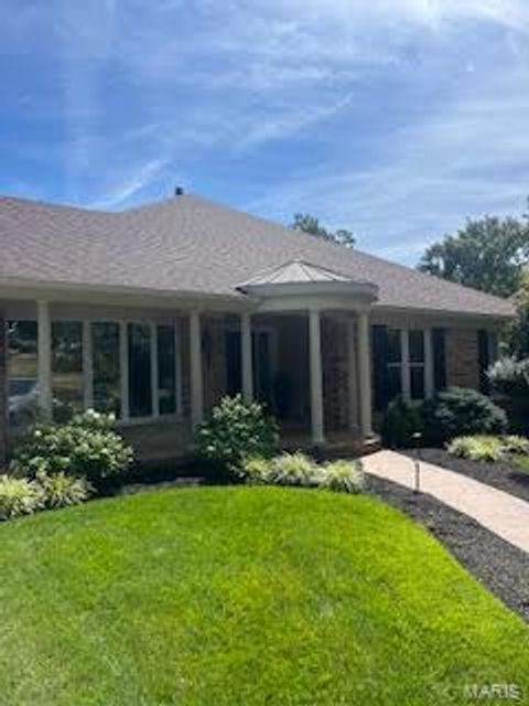 309 Greenbriar Estates Drive St Louis MO 63122