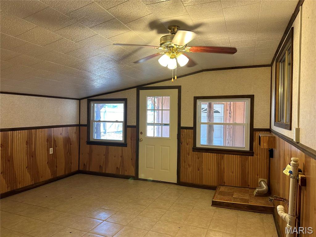 INDIAN HILLS - Residential